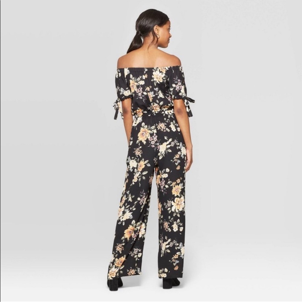 Xhilaration Floral Off Shoulder Jumpsuit Black Wide Leg Women’s Large - Picture 4 of 5